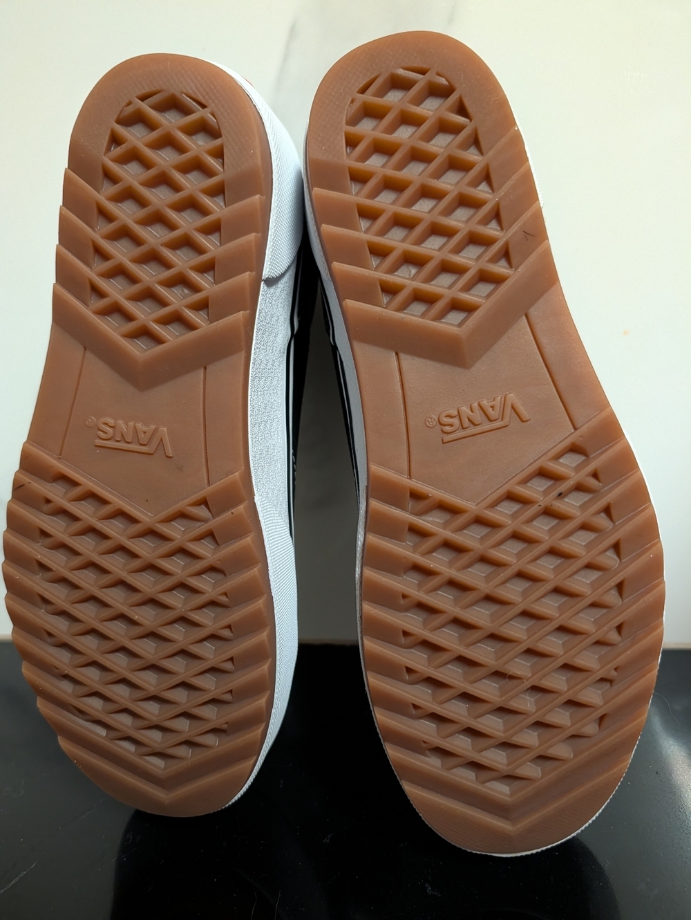 Vans Seldan Platform Sneakers - Women's Size 7 Like New - Picture 9 of 11